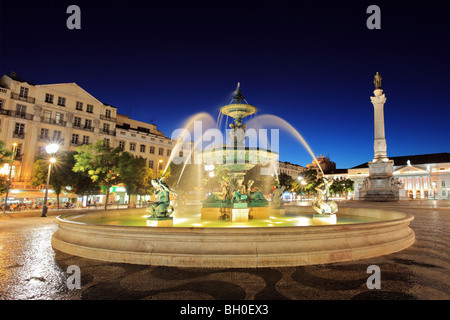 Fontaine à la place Rossio de Lisbonne, Portugal Banque D'Images