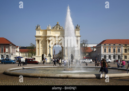 La porte de Brandebourg de Potsdam Platz Place Luisenplatz Luisen Banque D'Images