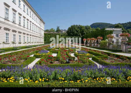 Le château de Schloss Mirabell, jardin mirabellgarten, Salzbourg, Autriche Banque D'Images