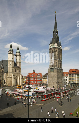 Marienkirche Halle Roter Turm Tour Rouge Banque D'Images