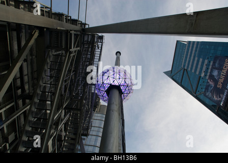 Le nouvel an balle sur le toit d'un Times Square à new york Banque D'Images