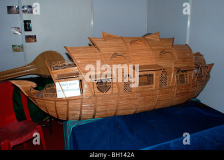 Un modèle d'une maison bateau kerala ; Banque D'Images