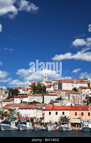 Vue sur le port et la vieille ville de Vrsar Istrie Croatie Banque D'Images