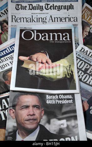 Les manchettes des journaux britanniques du 21 janvier 2009 de l'inauguration du 44e Président de l'Amérique, Barack Obama. Banque D'Images