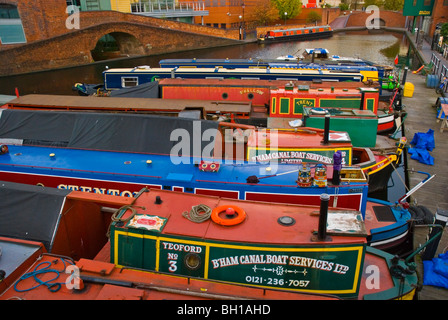 Rue du quartier Convention gaz Bassin central Birmingham England UK Europe Banque D'Images