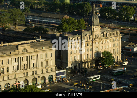 Aperçu de deux bornes Train Retiro à Buenos Aires, Argentine Banque D'Images