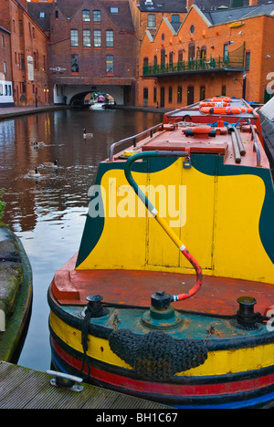 Rue du quartier Convention gaz Bassin central Birmingham England UK Europe Banque D'Images