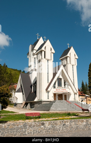 Biserica Orodoxa Eglise Orthodoxe moderne à Predeal Roumanie Europe de l'Est Banque D'Images