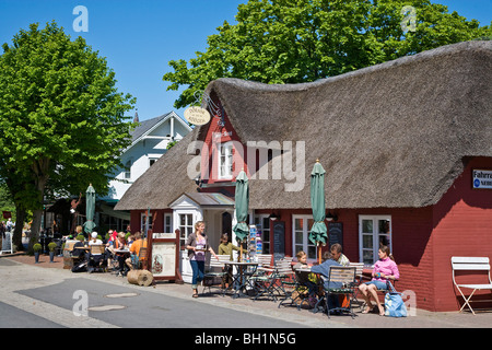 Cafe à Nebel, Amrum Island, au nord de l'archipel Frison, Schleswig-Holstein, Allemagne Banque D'Images
