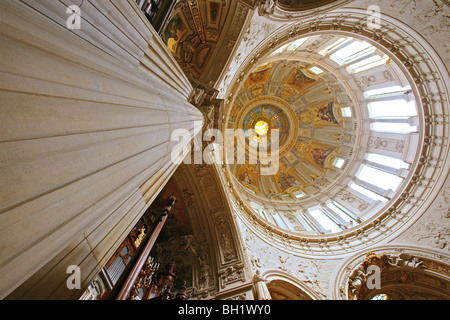 Berliner Dom, chaire Néo-baroque et un grand orgue Sauer, Berlin Banque D'Images