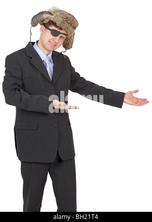 Le borgne dans un chapeau de fourrure russes indique hospitalier mains Banque D'Images