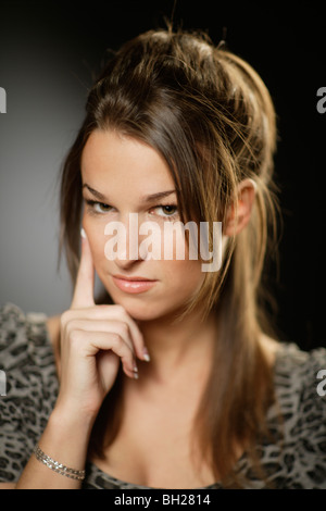 Portrait de femme aux cheveux longs Banque D'Images