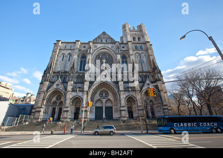 St Johns la cathédrale épiscopale Divine à New York City Banque D'Images