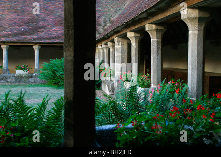 Cloître de l'ancien couvent de Saint-François, 17ème siècle, Mortagne-au-Perche, Orne (61), NORMANDIE, France Banque D'Images