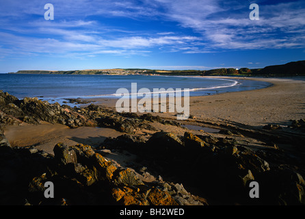 Une vue de la baie et plage de Cullen sur le Moray Firth au nord-est de l'Écosse Banque D'Images