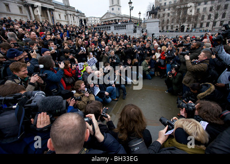 Rassemblement de masse de photographes protestaient contre l'article 44 de la Loi de 2000 sur le terrorisme à Trafalgar Square London Banque D'Images