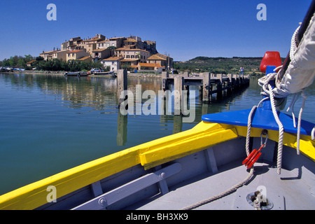 VILLAGE DE BAGES, VIGNE RÉGION Corbières, AUDE (11), FRANCE Banque D'Images