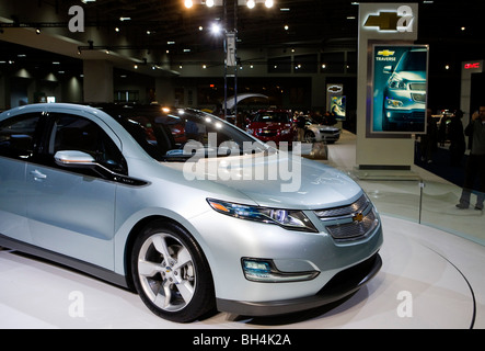 Une Chevrolet Volt sur l'affichage. Banque D'Images