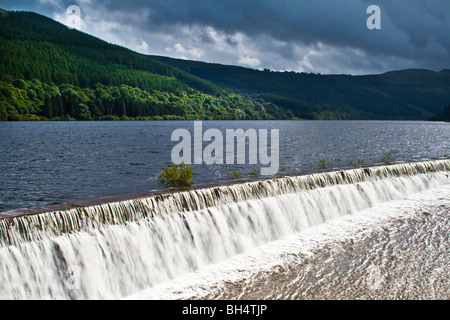 Réservoir de Talybont près de Talybont-on-Usk dans les Brecon Beacons. Banque D'Images