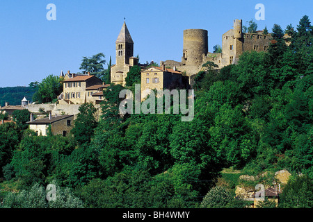 Vue générale DU VILLAGE ET CHÂTEAU DE CHATILLON D'AZERGUES, Rhône (69), FRANCE Banque D'Images