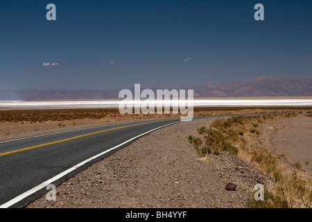 Salinas Grande, la Route 52, Province de Jujuy, Argentine Banque D'Images