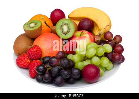 Photo d'un plateau de fruits isolé sur blanc. Un chemin de détourage est fournie pour faciliter l'extraction. Banque D'Images