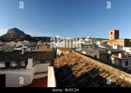 Vue aérienne sur la ville semi et Bartolome Church, Vieille Ville, Javea / Xabia, Province d'Alicante, Communauté Valencienne, Espagne Banque D'Images