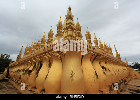 Pha That Luang tempel à Vientiene, Laos. Banque D'Images