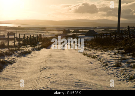 dh ORPHIR ORKNEY Snow bloquant la route de la ferme snowscape campagne royaume-uni Banque D'Images