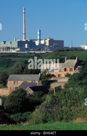 L'USINE DE RETRAITEMENT DE DÉCHETS NUCLÉAIRES DE LA HAGUE, MANCHE (50) Banque D'Images