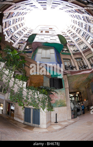 Casa Mila Atrium de l'architecte Antoni Gaudi, Barcelone, Catalogne, Espagne Banque D'Images