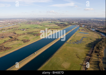 Vue aérienne de DORNEY, lacs, centre d'AVIRON POUR Eton College , QUI SERA UTILISÉ COMME UN SITE olympique en 2012. Banque D'Images