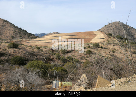 Le début d'une nouvelle mine de cuivre dans la région de Rosemont dans les montagnes de Santa Rita, Coronado National Forest, Arizona, USA. Banque D'Images