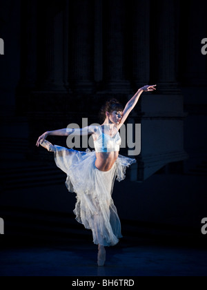 Birmingham Royal Ballet. Sauts quantiques. En poudre. Banque D'Images