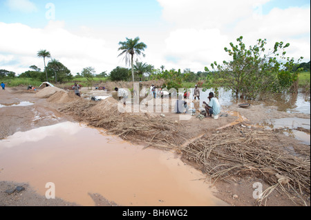 L'exploitation des mines de diamants dans le district de Kono Sierra Leone Banque D'Images