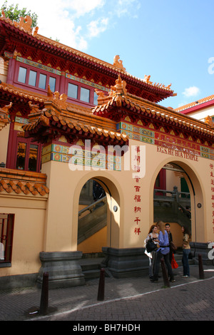 'Fo Guang Shan He Hua' Temple Bouddhiste chinois dans le quartier chinois d'Amsterdam, Pays-Bas, Europe Banque D'Images