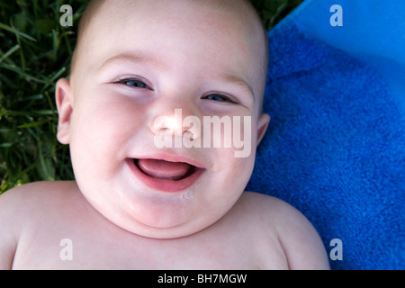 Garçon souriant Banque D'Images