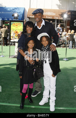 JADA PINKETT-SMITH WILL SMITH ACTEUR & ENFANTS WESTWOOD CA USA 26/10/2008 Banque D'Images