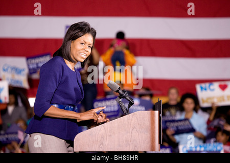 Michelle Obama parler devant public lors de l'élection présidentielle de Barack Obama Rally, Le 29 octobre 2008 Banque D'Images