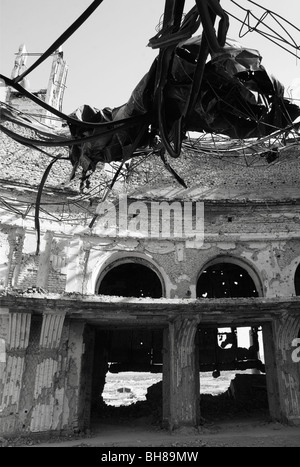 Palais Royal Darulaman bombardée construit dans les années 1920 par l'ancien roi Amanullah Khan à Kaboul en Afghanistan Banque D'Images