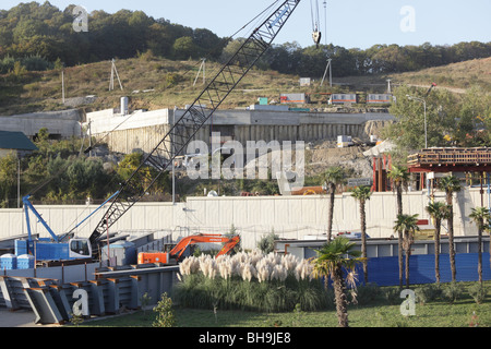 Construction de pont près de l'aéroport de Sochi, Russie Banque D'Images