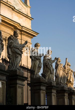 Pologne Cracovie le Baroque Saint Pierre et Saint Paul Apôtres de l'Église statues Banque D'Images