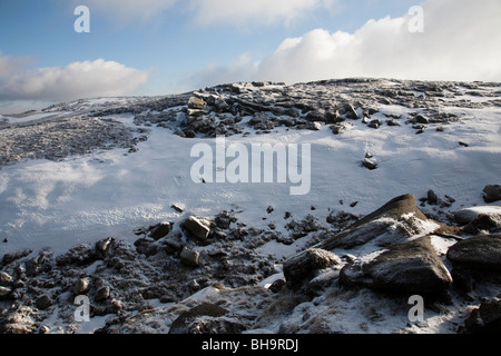 L'hiver en haut de Fairbrook sur le bord nord de Kinder scout dans le parc national de Peak District, Derbyshire, Royaume-Uni. Banque D'Images