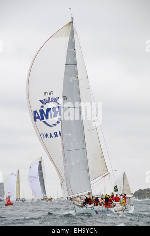 SYDNEY, Australie - SYDNEY, AUSTRALIE - début du 2009 Rolex Sydney to Harbour Yacht Race dans le port de Sydney. Banque D'Images