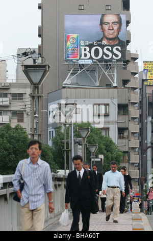 La publicité et la promotion de produits par des célébrités de l'Ouest, à Tokyo, Japon. Banque D'Images