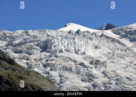 Séracs du glacier sur la montagne Suisse Grand cornier dans les Alpes Pennines / Walliser Alpen, Valais / Wallis (Suisse) Banque D'Images