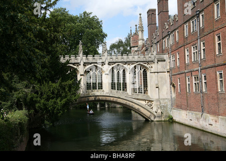 L'Université de Cambridge, St John's College et le Pont des Soupirs Banque D'Images