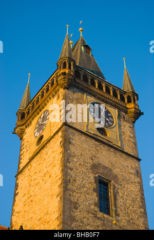 La tour de l'Ancien hôtel de ville old town Prague République Tchèque Europe Banque D'Images