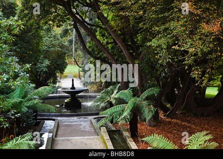 Le Neptune de Cascade du Holker Hall, Parc National de Lake District, Cumbria Banque D'Images