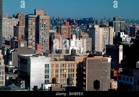 New York, NY, États-Unis, vue grand angle, Skyline, paysage urbain, Manhattan Midtown, jour 1980s Banque D'Images
